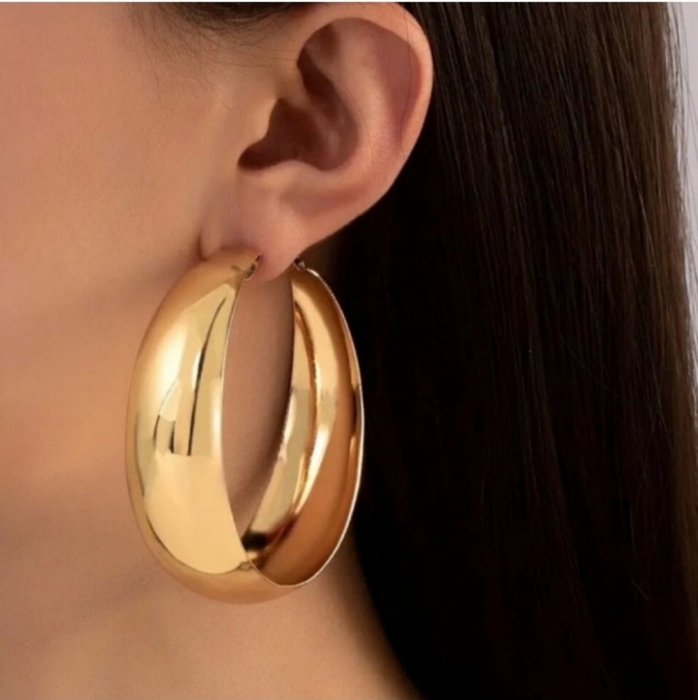 NEW! 18K Gold Plated Large Wide Chunky Thick Graduated Classic Hoop Earrings - Picture 3 of 8